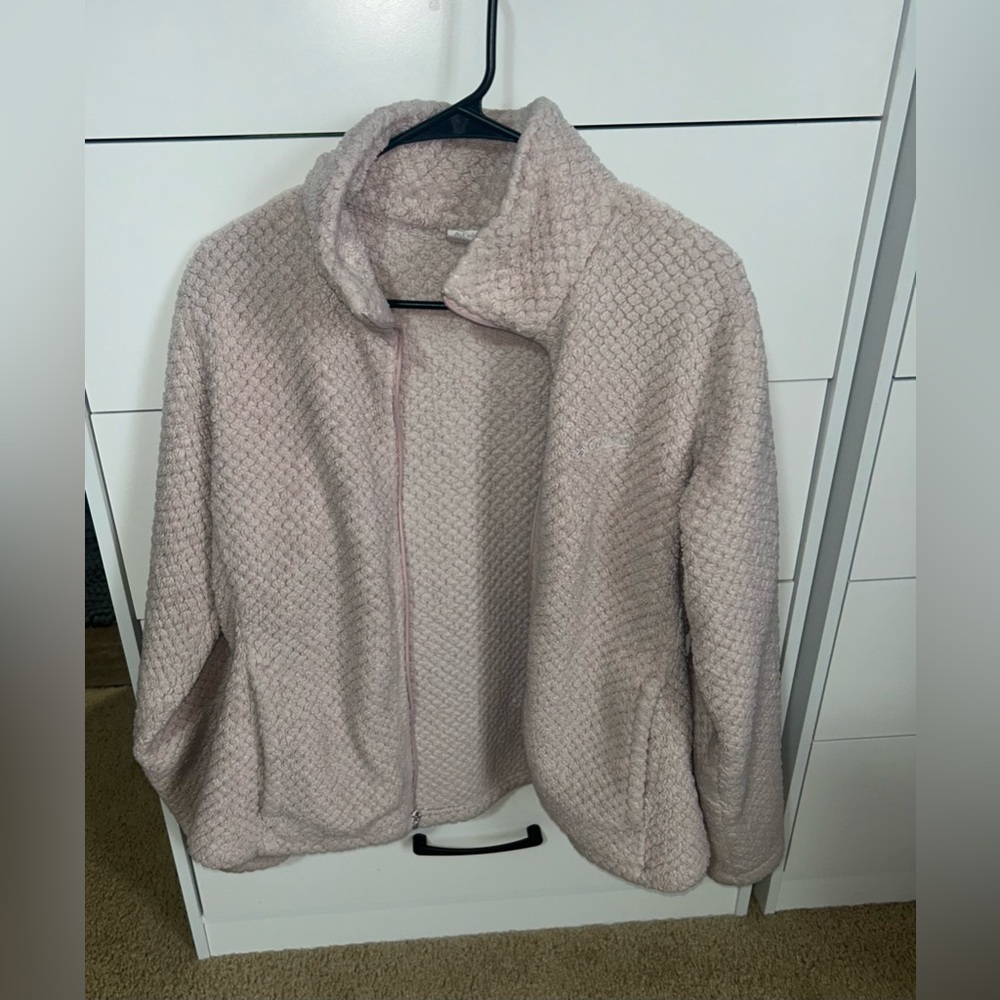 Columbia Women's Mauve Sherpa Zip Up Jacket